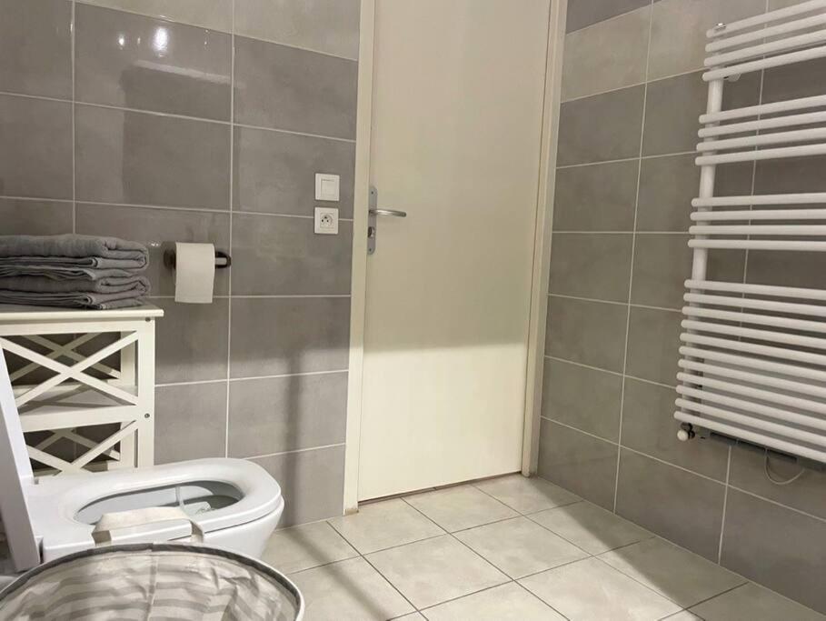 Apartamento Jolie Vue Au Calme Évian-les-Bains Exterior foto